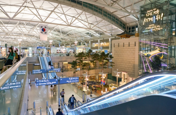 Một góc sân bay sân bay Incheon - Seoul (Hàn Quốc)